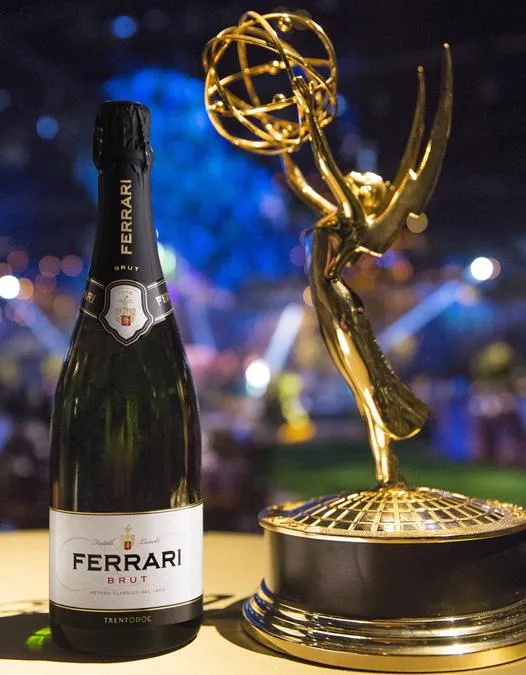 Gli Emmy Awards brindano a Hollywood con le bollicine Ferrari