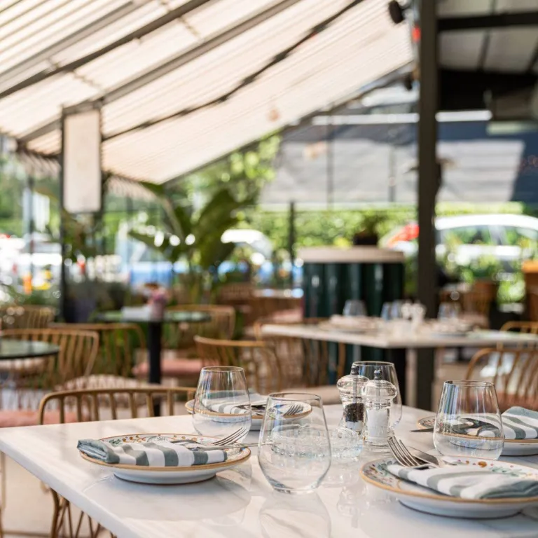 Vittoria Gati: Glyfada mon amour