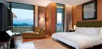 Hilton Athens: un’eredità nel cuore di Atene