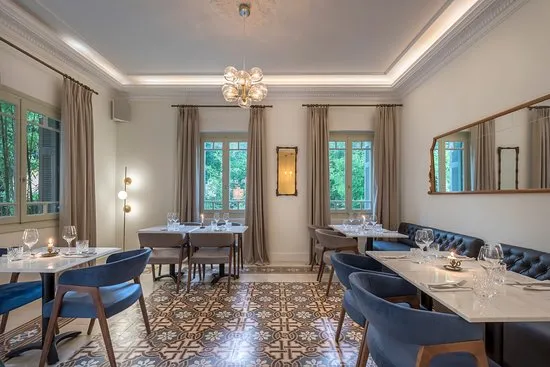 Parla: neoclassico e moderno nel cuore di Kifissia