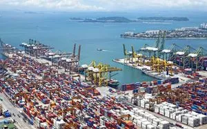 Italia, commercio estero visto in miglioramento a settembre