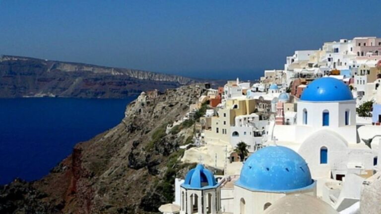 Οι Ιταλοί προτιμούν την Ελλάδα και αναζητούν εναλλακτικούς προορισμούς