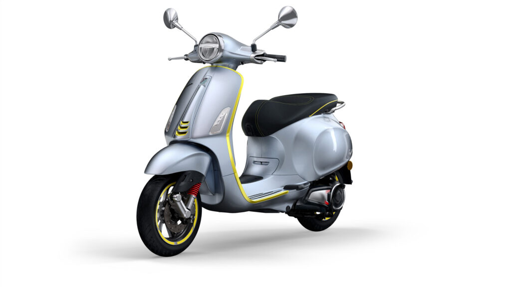 Διαθέσιμη η Vespa Elettrica 70 km/h