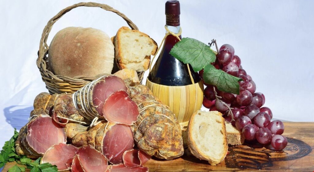 Tα delicatessen Carnicero μιλούν ιταλικά και φέρνουν στην  Ελλάδα επιλεγμένες γεύσεις από την ιταλική Καλαβρία απο τις 15/07 εως τις 30/09/2020.   