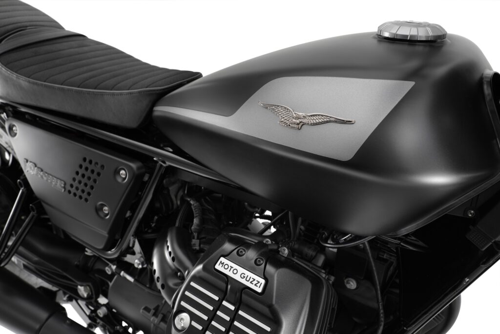 ΠΑΡΟΥΣΙΑΣΤΗΚΕ Η ΝΕΑ MOTO GUZZI V9   