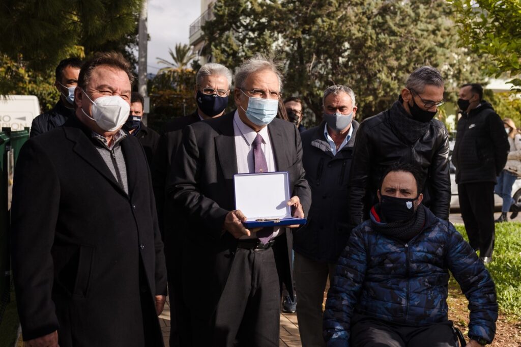 Ο Όμιλος ΕΛΛΗΝΙΚΑ ΠΕΤΡΕΛΑΙΑ κατασκεύασε τρεις πλήρως προσβάσιμες Παιδικές Χαρές με στοιχεία ΑΠΕ, για παιδιά με ειδικές ανάγκες