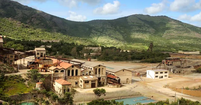 Trekking, vela, cascate: le meraviglie della Sardegna in primavera