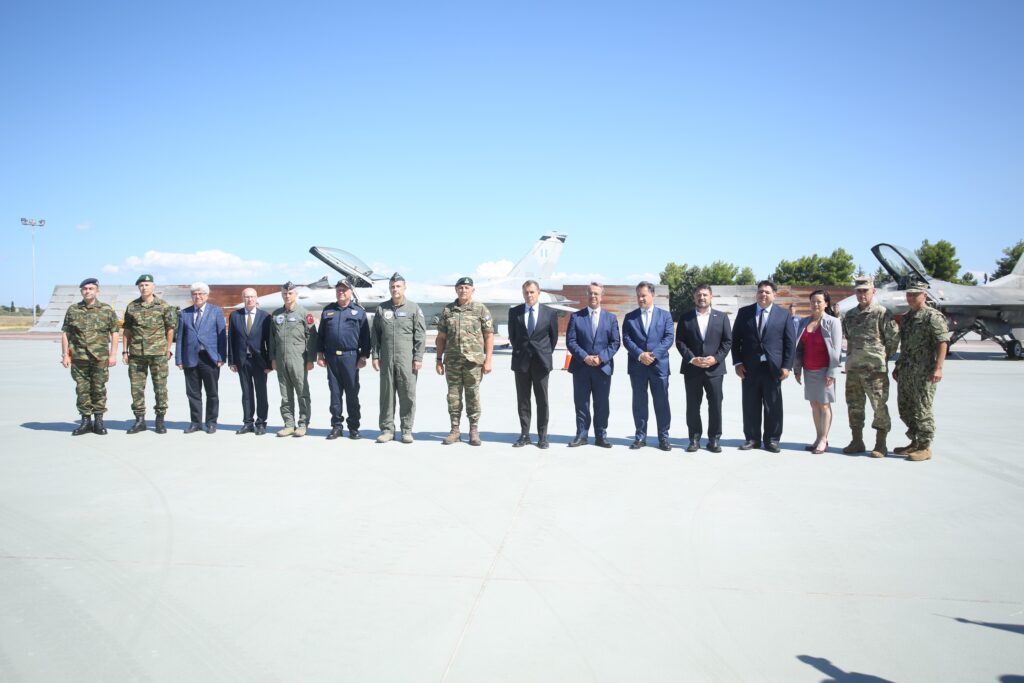 Η ΕΑΒ ΠΑΡΕΔΩΣΕ ΣΤΗΝ ΠΟΛΕΜΙΚΗ ΑΕΡΟΠΟΡΙΑ ΤΑ ΠΡΩΤΑ ΑΝΑΒΑΘΜΙΣΜΕΝΑ F-16 VIPER