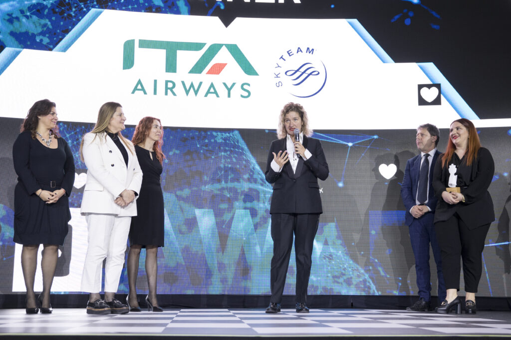 Η ITA AIRWAYS ΛΑΜΒΑΝΕΙ ΤΟ ΒΡΑΒΕΙΟ ΤΗΣ ΤΑΧΥΤΕΡΑ ΑΝΑΠΤΥΣΣΟΜΕΝΗΣ ΑΕΡΟΠΟΡΙΚΗΣ ΕΤΑΙΡΕΙΑΣ ΣΤΗΝ ΑΓΟΡΑ ΤΗΣ ΔΥΤΙΚΗΣ ΕΥΡΩΠΗΣ
