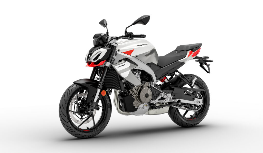 Η APRILIA TUONO 457 ΚΑΙ Η MOTO GUZZI V7 SPORT ΣΕ ΠΡΟΠΑΡΑΓΓΕΛΙΑ