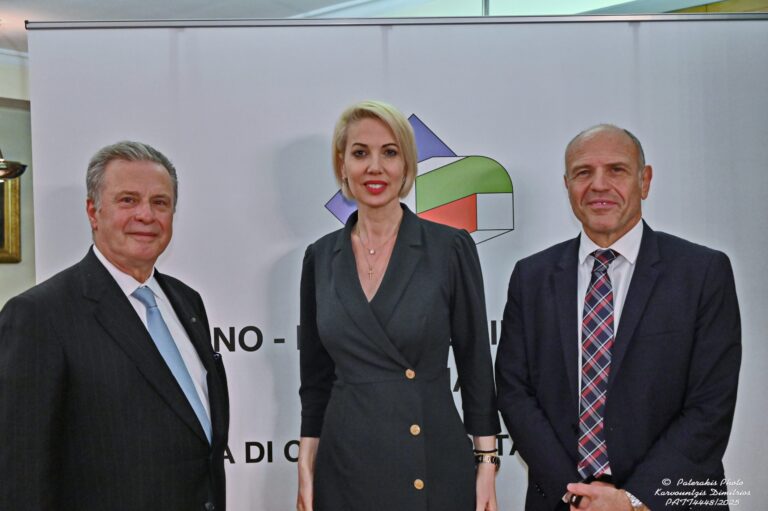 Επίσημο δείπνο στην Αθηναϊκή Λέσχη με κεντρικό ομιλητή τον Κωστή Χατζηδάκη 9