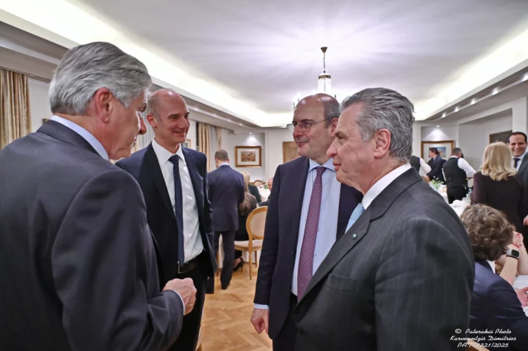 Επίσημο δείπνο στην Αθηναϊκή Λέσχη με κεντρικό ομιλητή τον Κωστή Χατζηδάκη 26