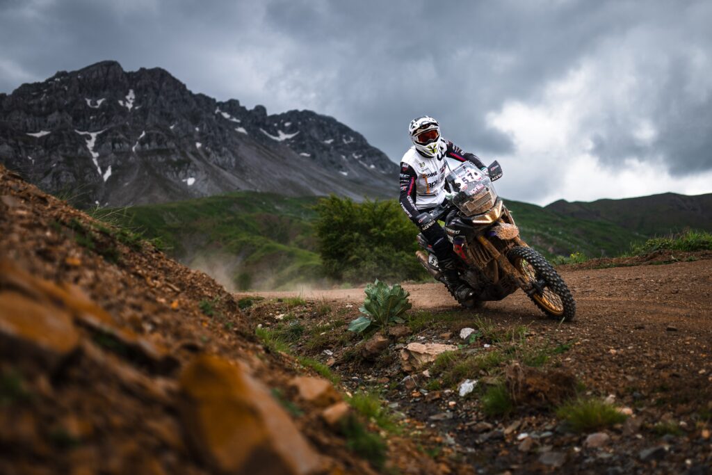Η Aprilia Tuareg Racing γράφει ιστορία στο Hellas Rally Raid: συνολική νίκη και hat-trick στην κατηγορία M5