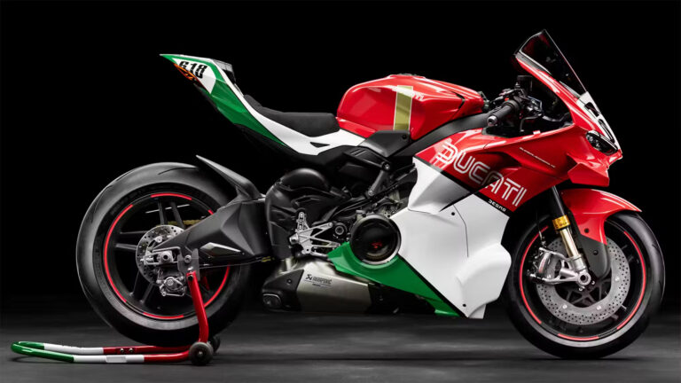 Ducati: παγκόσμια πρεμιέρα και επετειακό πρόγραμμα για τα 100 χρόνια της